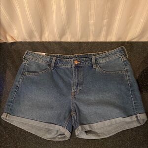 New H&M Jean Shorts Size 12